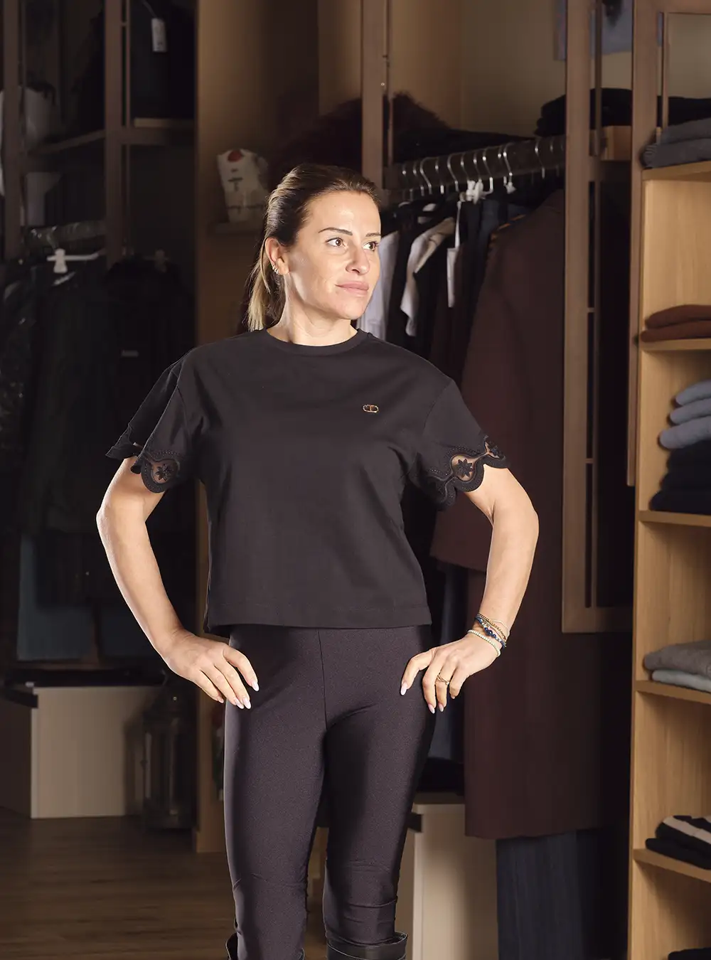 T-Shirt con Ricamo Floreale - Twinset