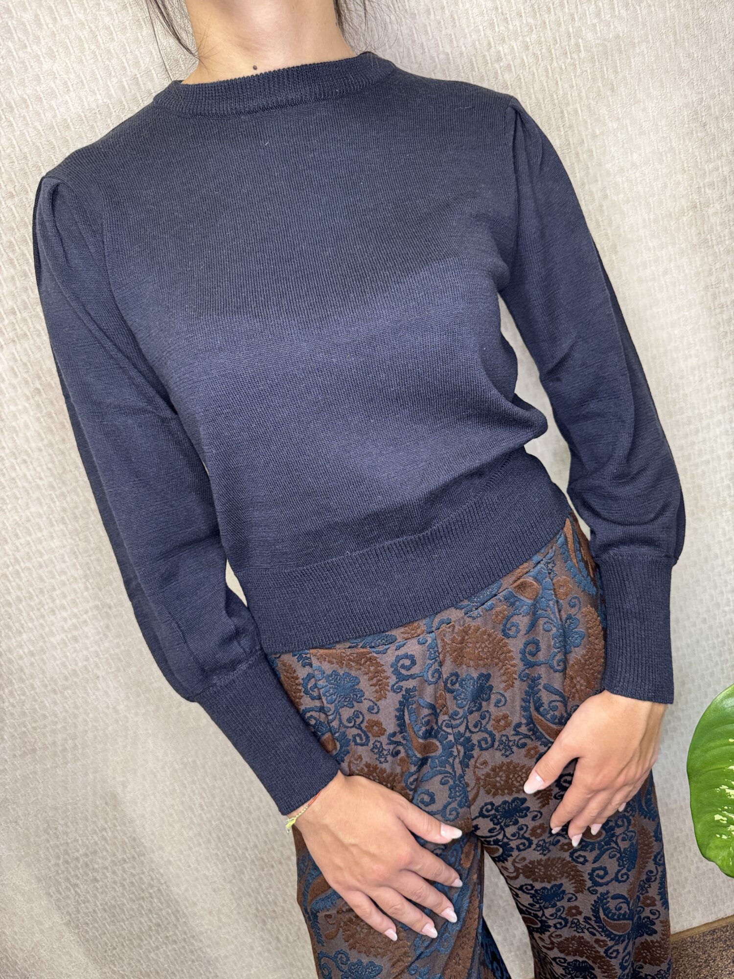 Bamboo Round Neck Knit - Anonyme